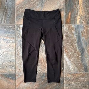 Patagonia Centered Crops Women’s Size Medium Black Leggings Outdoor Activewear